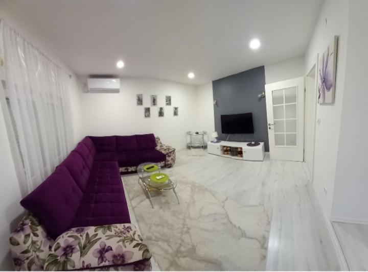 Apartment Centar Of City Мостар Екстериор снимка