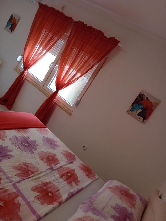 Apartment Centar Of City Мостар Екстериор снимка